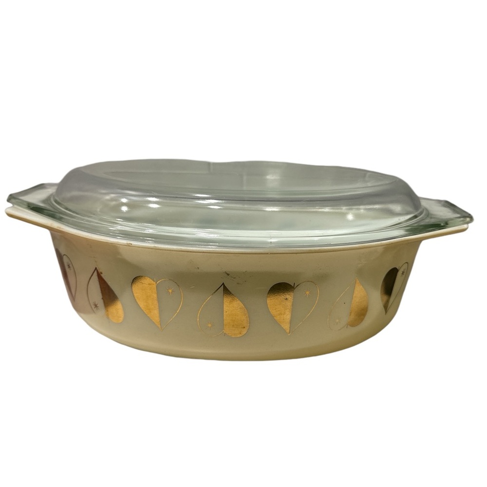Vintage Pyrex Golden Hearts 2.5 Quart Casserole with Glass Lid Made In USA